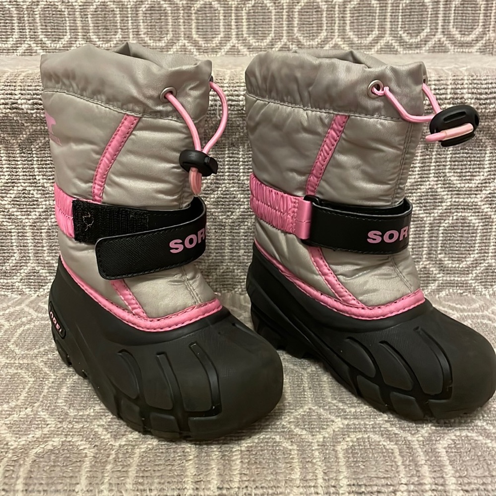 Sorel Flurry kids boots 9